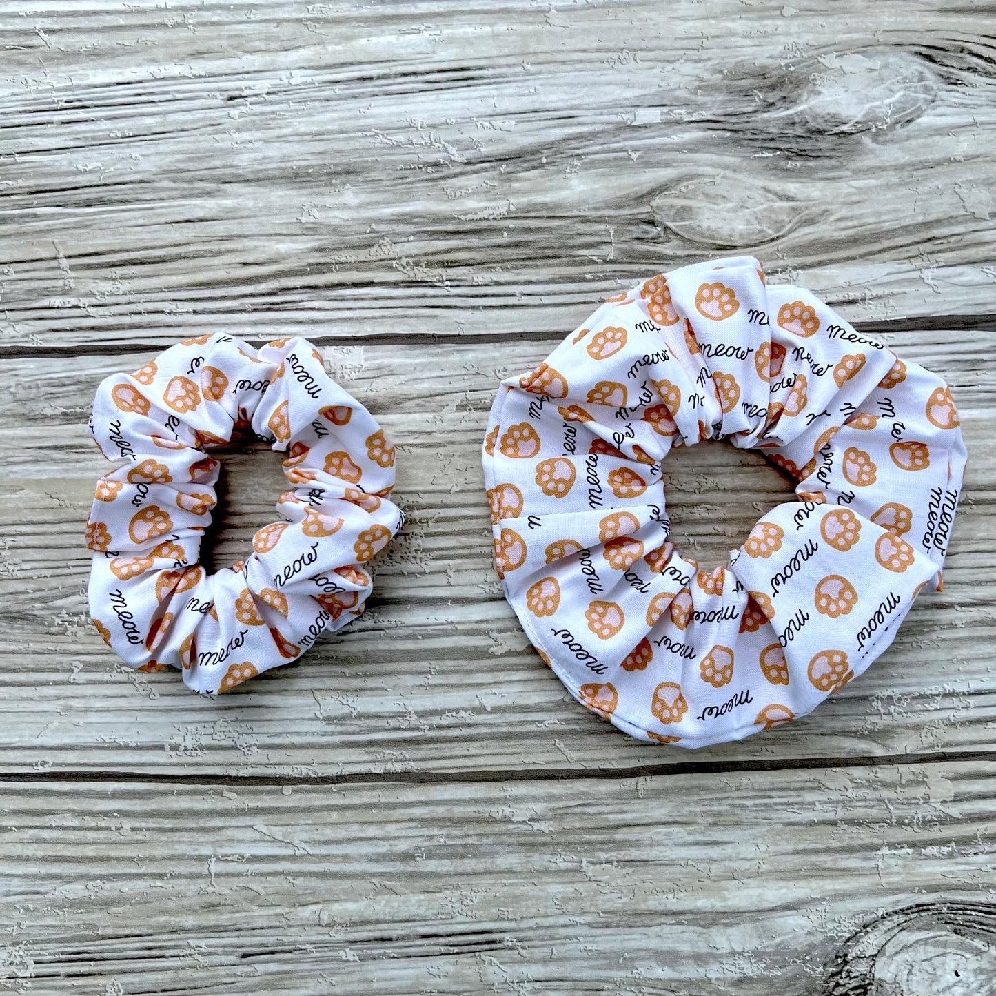 White Cat's Meow Cotton Scrunchie