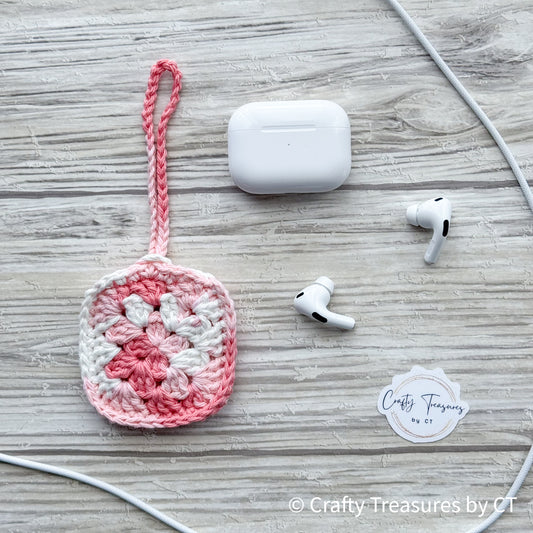 Crocheted Wireless Headphones Case - Strawberry Pink