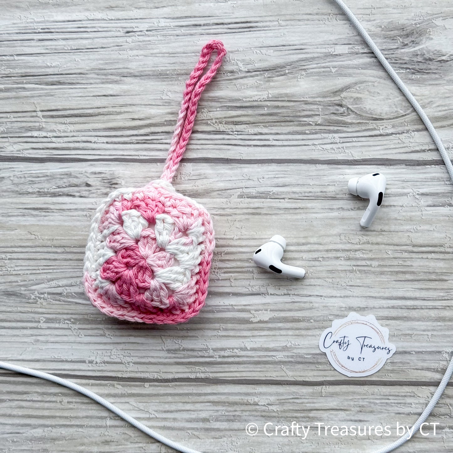 Crocheted Wireless Headphones Case - Strawberry Pink