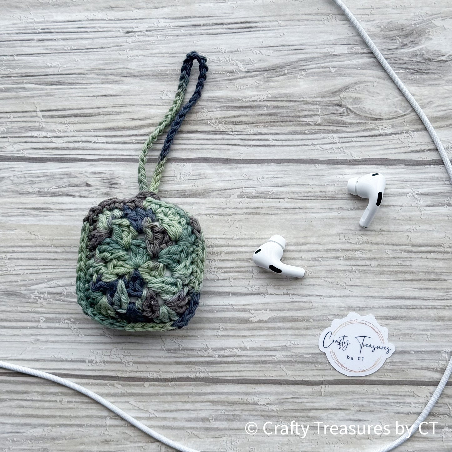 Crocheted Wireless Headphones Case - Green Camo