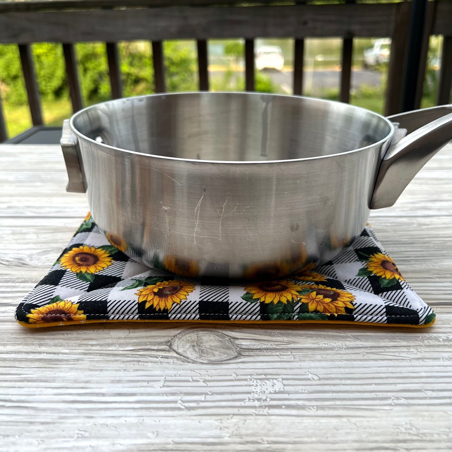 Buffalo Sunflowers Pot Holder