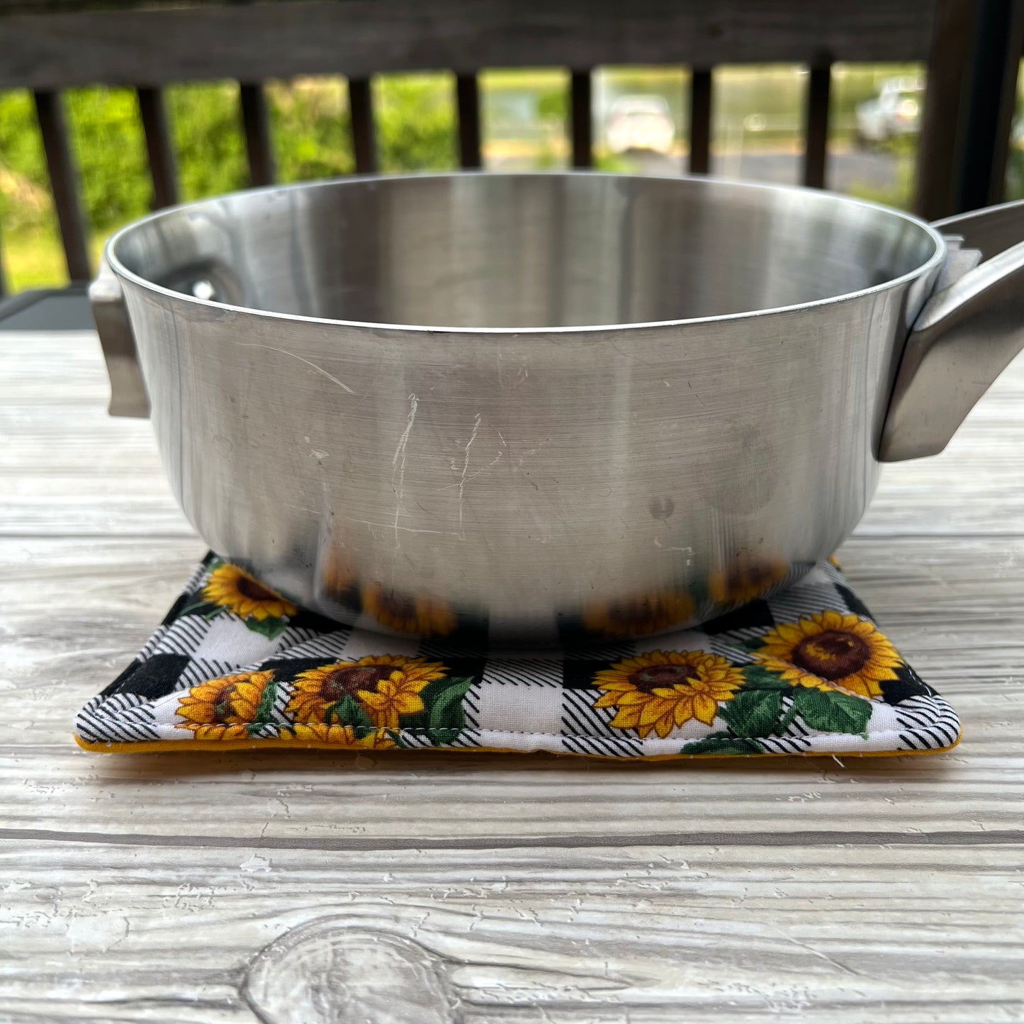 Buffalo Sunflowers Pot Holder